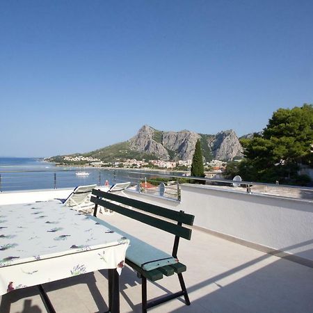 Apartment Lelas Omiš Esterno foto