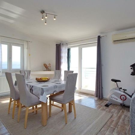 Apartment Lelas Omiš Esterno foto