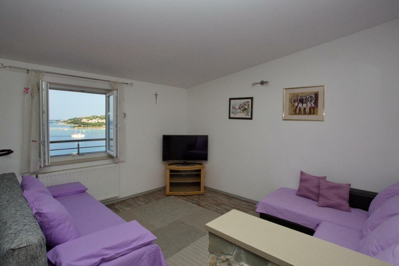 Apartment Lelas Omiš Esterno foto